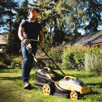 Газонокосилка эл. CHAMPION EM4118 (1,8 кВт пласт.+ткань травосб. 50л ширина 420мм 25-75мм, 13кг), CHAMPION, EM4118+ ВелоМото40 Калуга